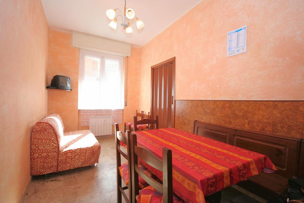 Aria Di Mare Apartment Borghetto Santo Spirito Exterior photo